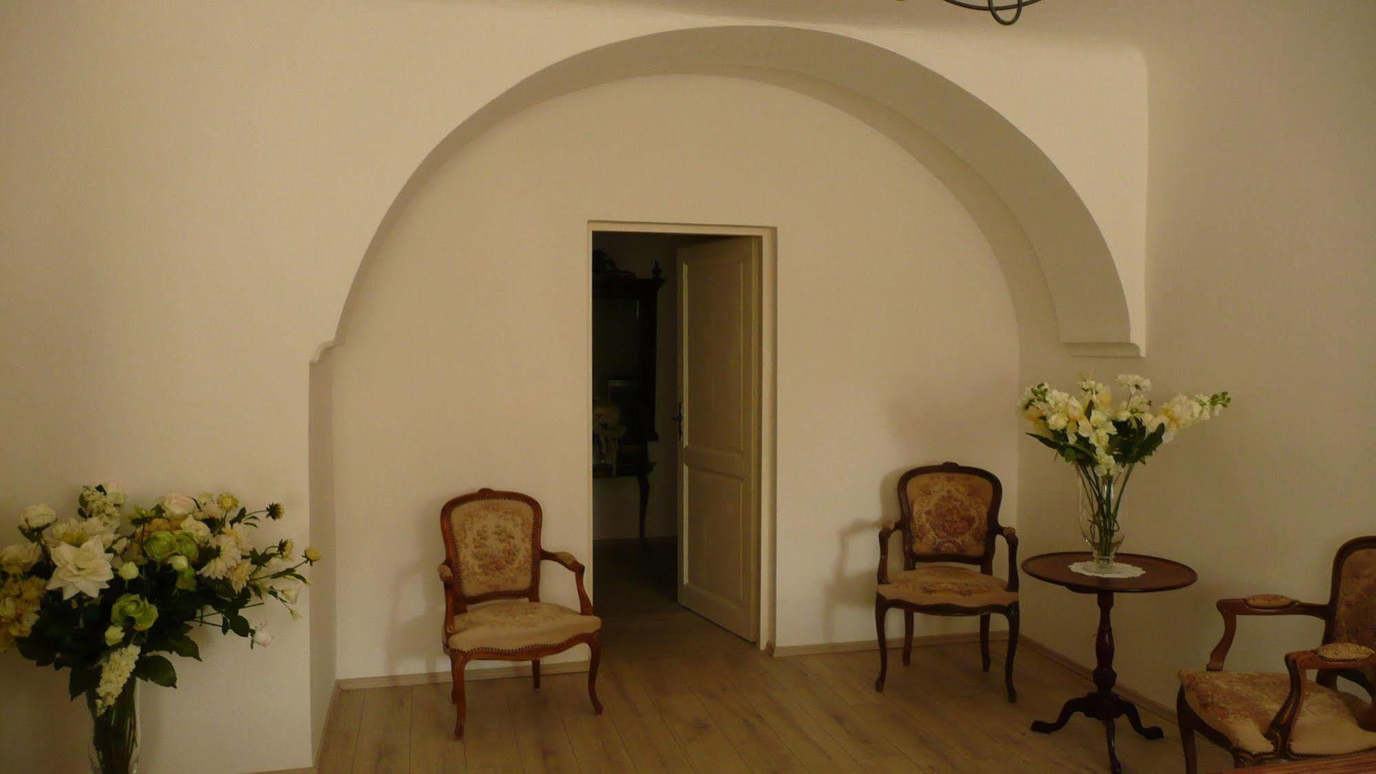 Apartment Dum U Cerneho Beranka ปราก ภายนอก รูปภาพ