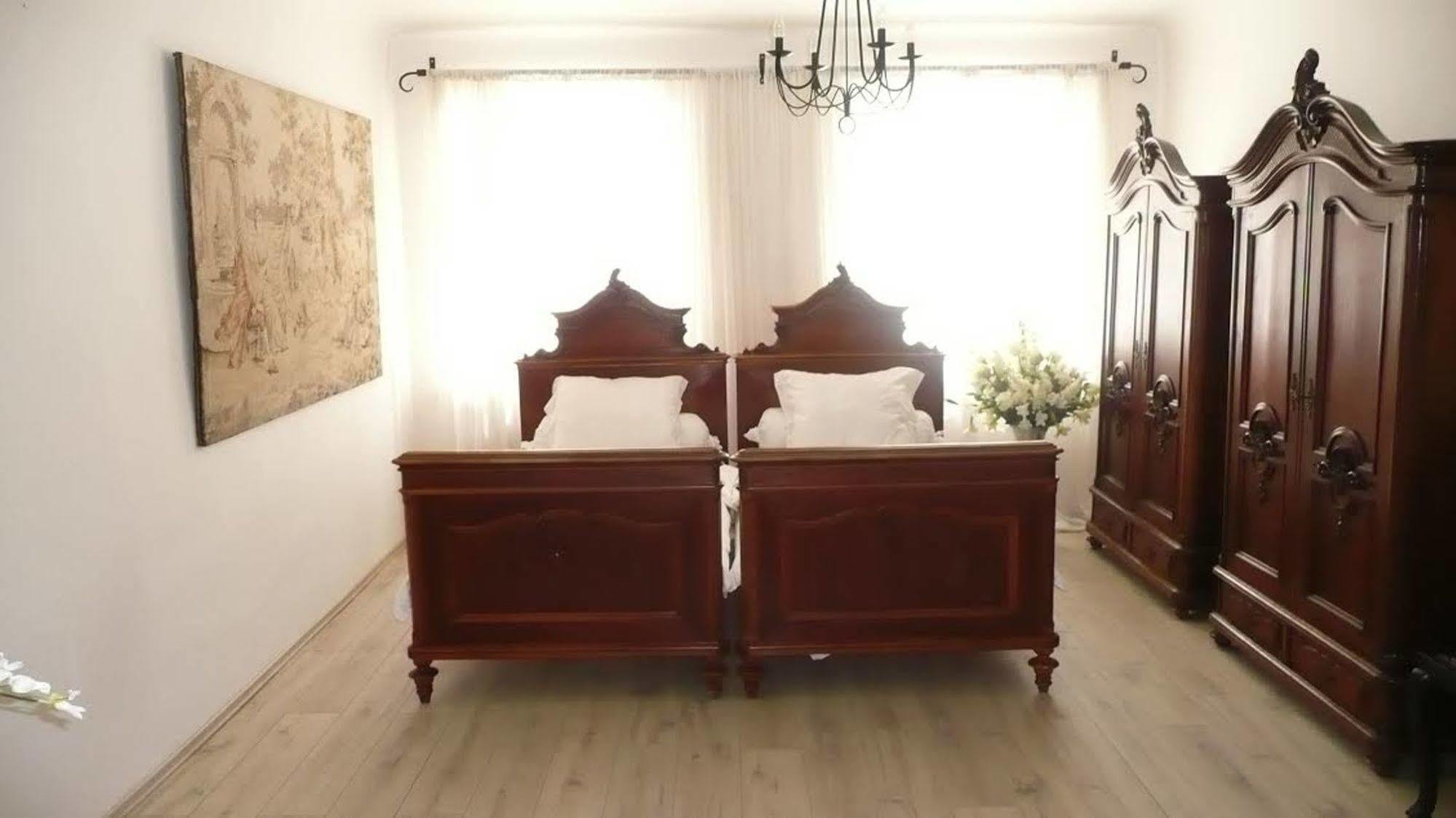 Apartment Dum U Cerneho Beranka ปราก ภายนอก รูปภาพ